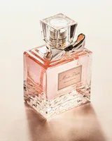 Élan floral fragrance bottle - close-up view
