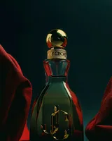 Oud Royale oud amber fragrance bottle - close-up view