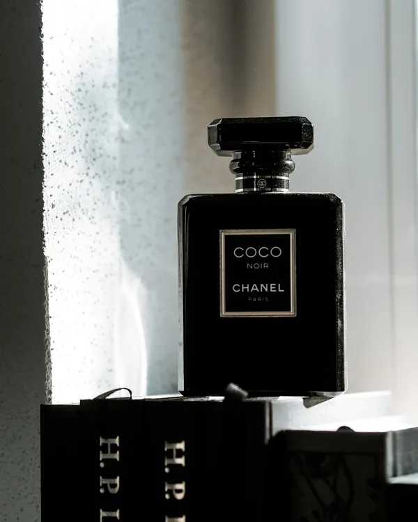 Sovereign woody amber fragrance bottle
