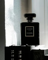 Sovereign woody amber fragrance bottle