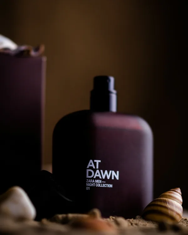 Velour woody fragrance bottle